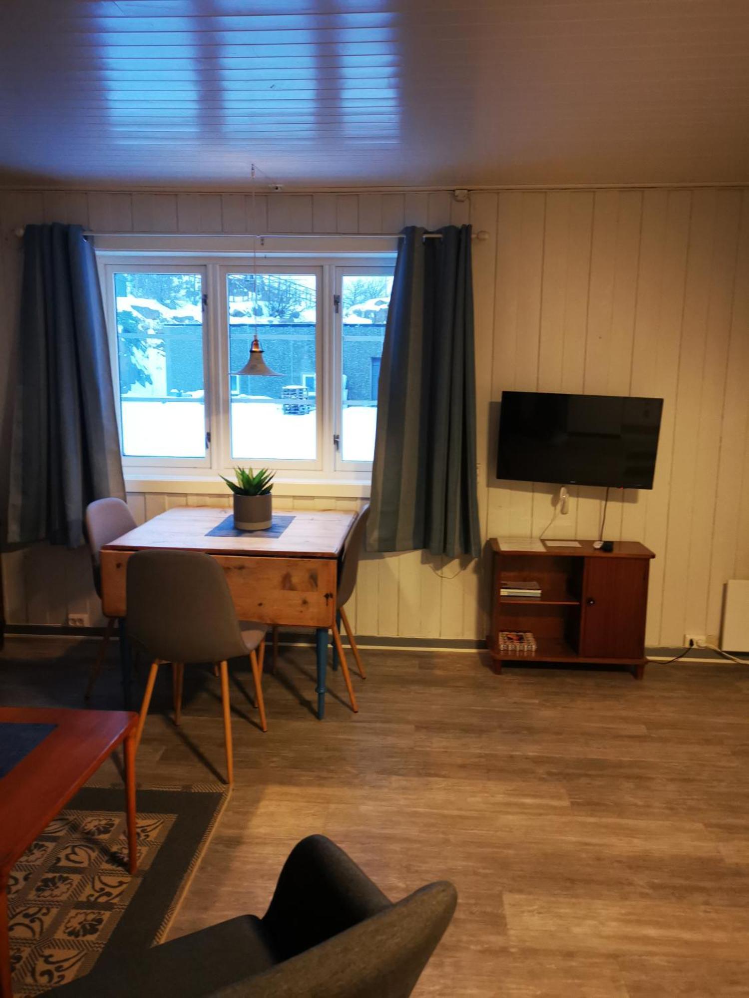 Kaikanten Rorbuer Sennesvik Room photo