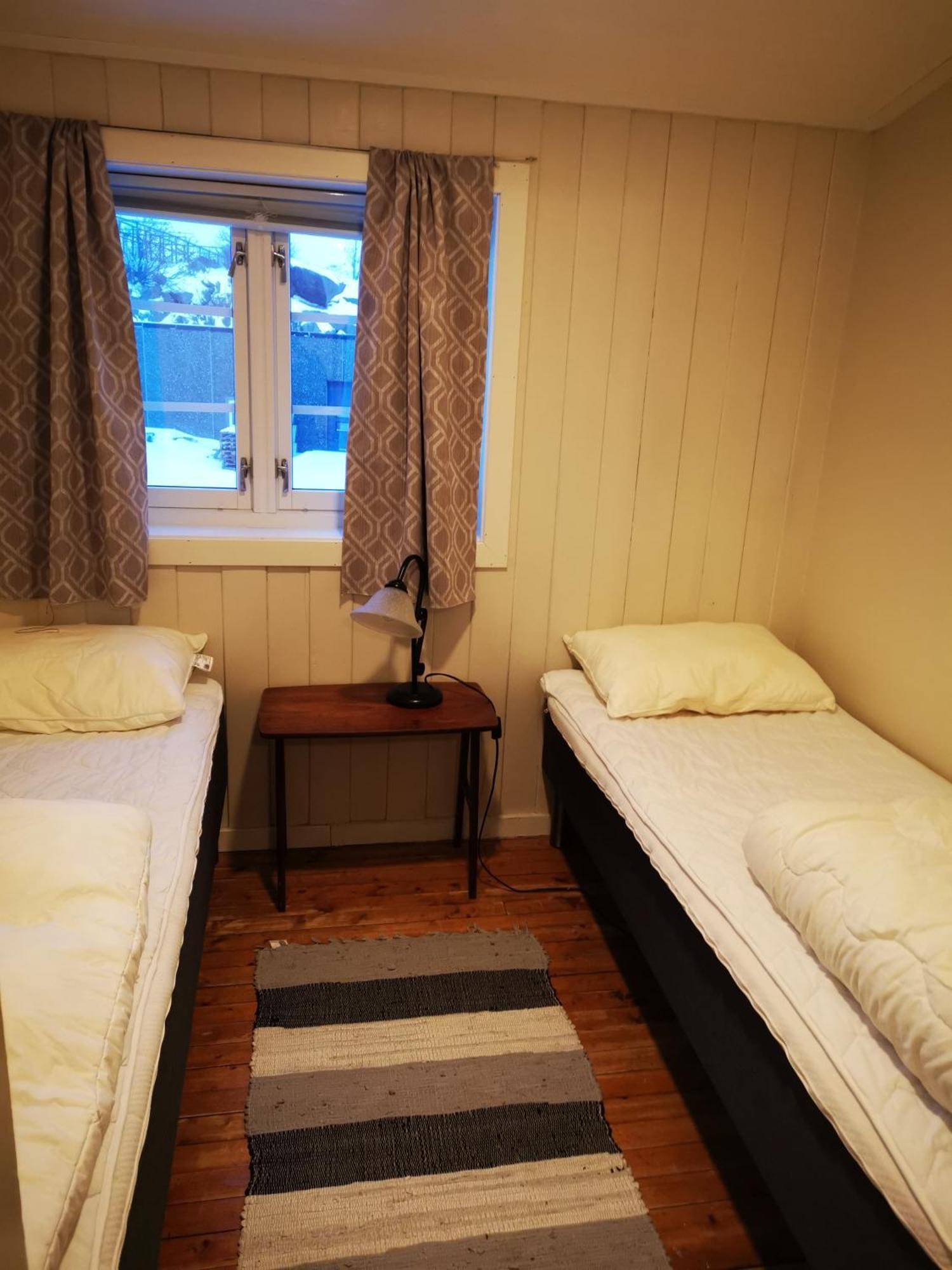 Kaikanten Rorbuer Sennesvik Room photo